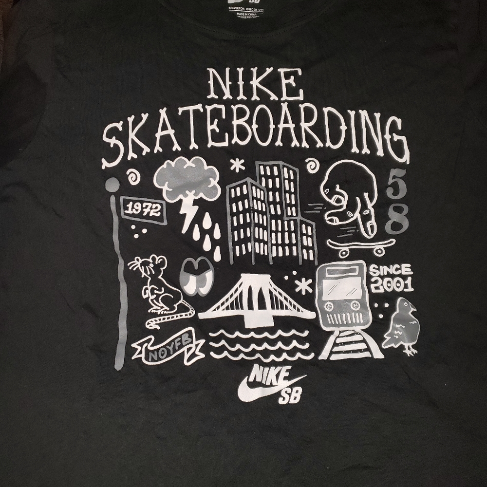 Tee shirt